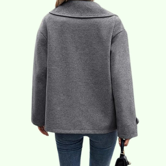 Laura – Stilvolle Damen Kurzjacke in Oversized-Optik